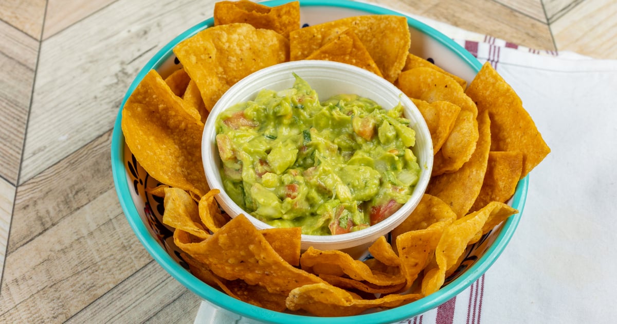 Guacamole and chips - Menu - Tacotlan - Mexican Restaurant in Chicago, IL