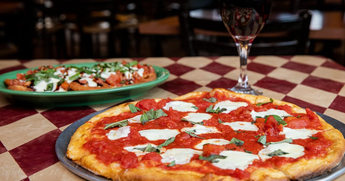 Waterloo Banquet Ciccino's Pizzeria & Restaurant