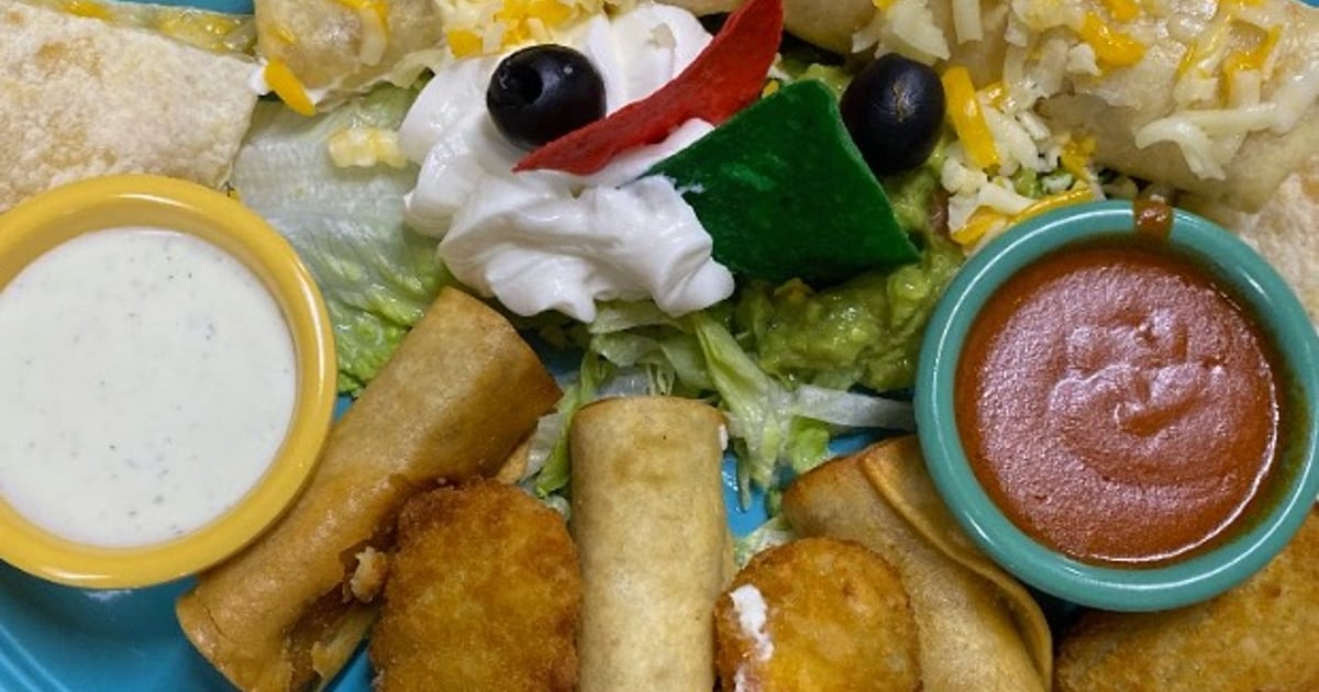 Sampler Plate HAPPY HOUR Yolanda's Mexican Cafe