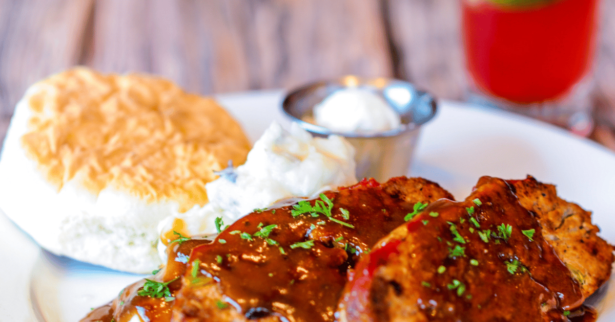 Meatloaf & Mashed Potatoes Group Claim Jumper Steakhouse & Bar