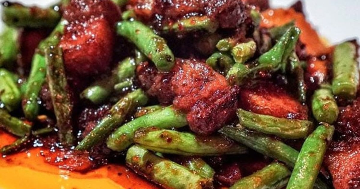 PAD PRIK KING CRISPY PORK Our Famous Crispy Pork Emporium Thai