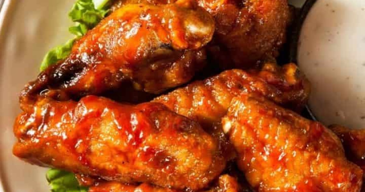 Sticky Tamarind Chicken Wings Emporium Thai Thai Restaurant In Los 