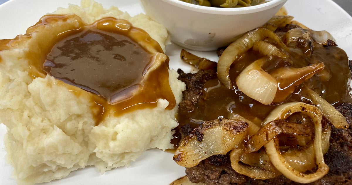 Hamburger Steak Supper Blairsville Restaurant Grits & Greens