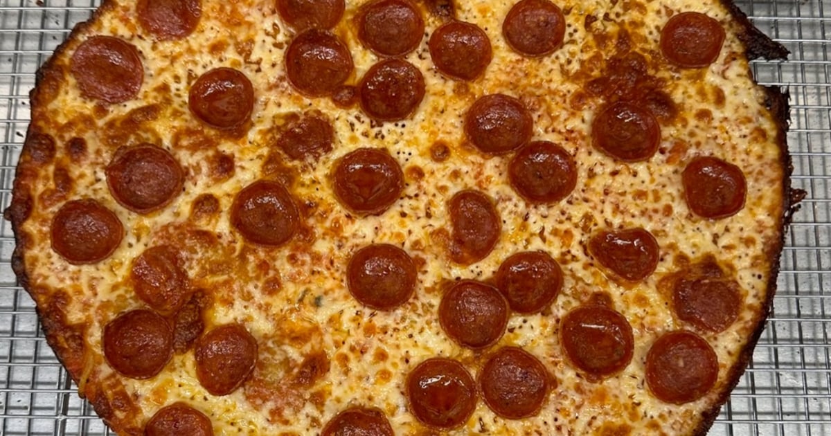 About Squirrel's Pizza Pizza Restaurant in Savannah, GA