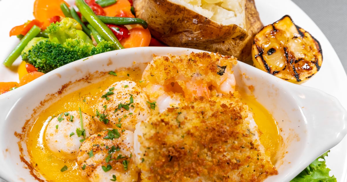 Broiled Seafood Platter Main Menu Trader Jack's Riverside Grille