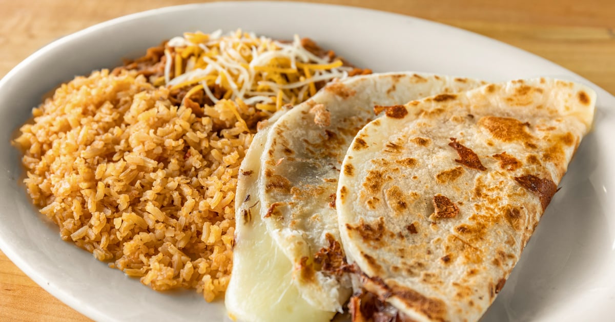 Quesadilla Plate L3 Lunch Specials Tacos el Cunado Cascade Mexican Restaurant in Grand