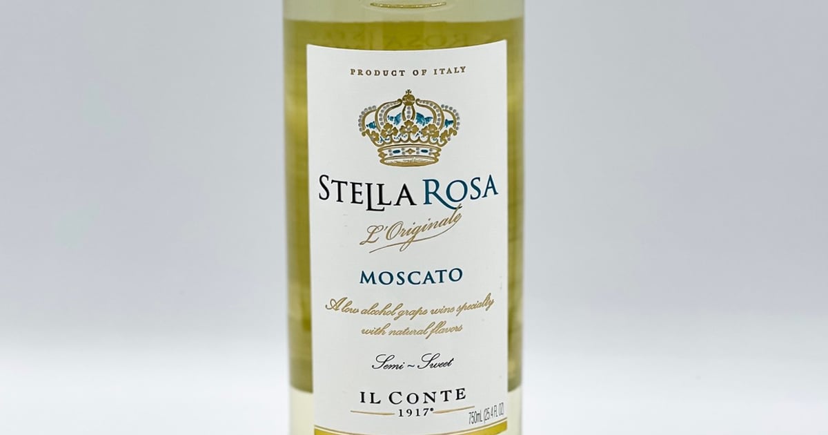 Moscato, Stella Rosa L'Originale, Italy - Aqua Terra Bistro - Fine