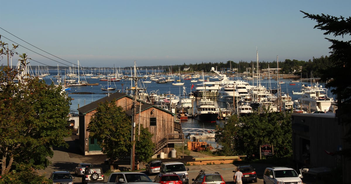 Employment Union River Lobster Pot Restaurant in Ellsworth, ME