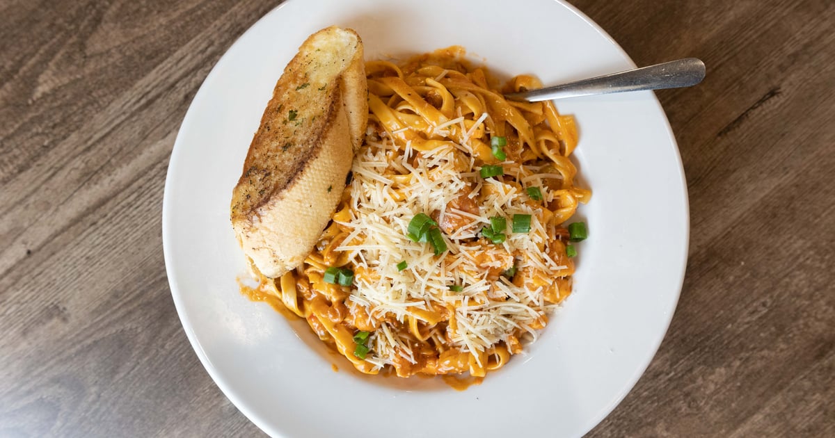 Jambalaya Pasta - Boo rays of new orleans
