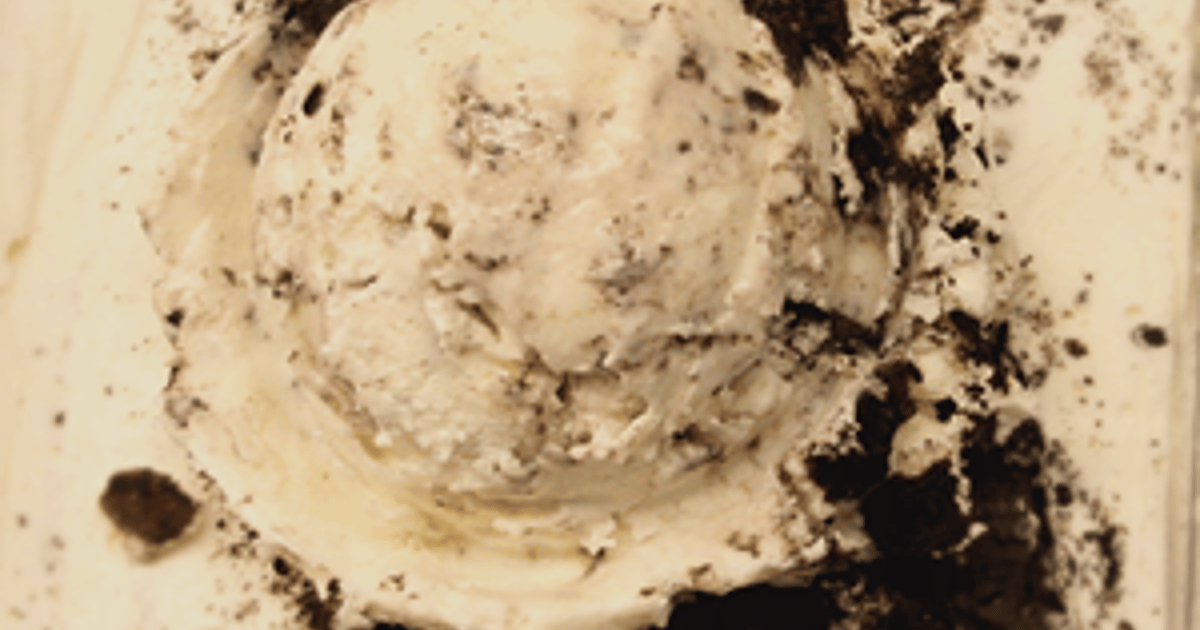Cookies & Cream - Pop's Old Fashioned Ice Cream - Ice Cream Shop in