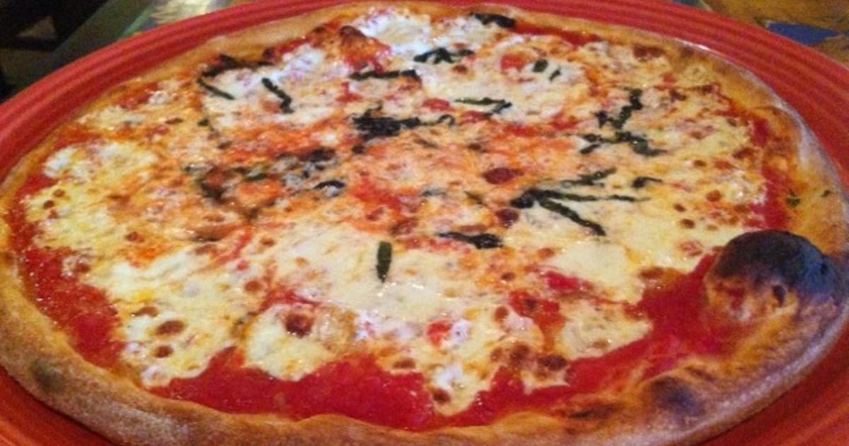Pizza Margherita - Elizabeth's Pizza - Battleground - Italian ...