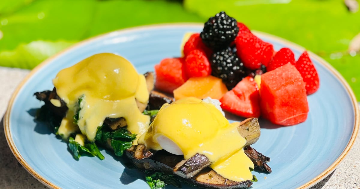 Lo Carb Portobello Mushroom & Spinach Benedict Gluten Free Our Menu Jane's Cafe on 3rd