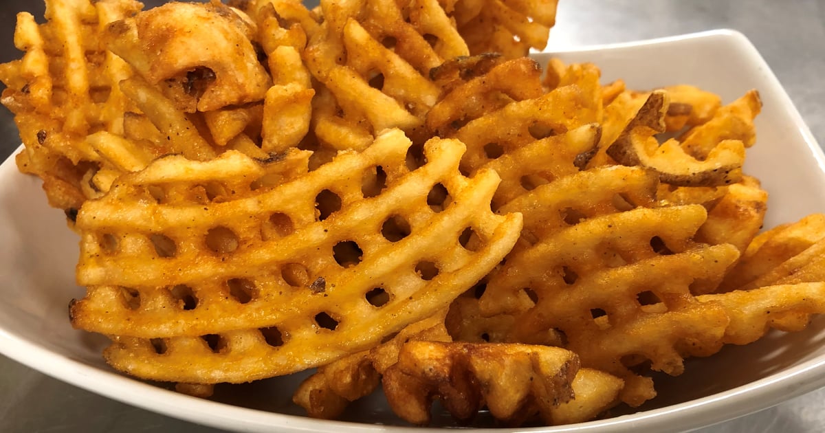 seasoned-waffle-fries-appetizers-wilton-house-of-pizza-pizza