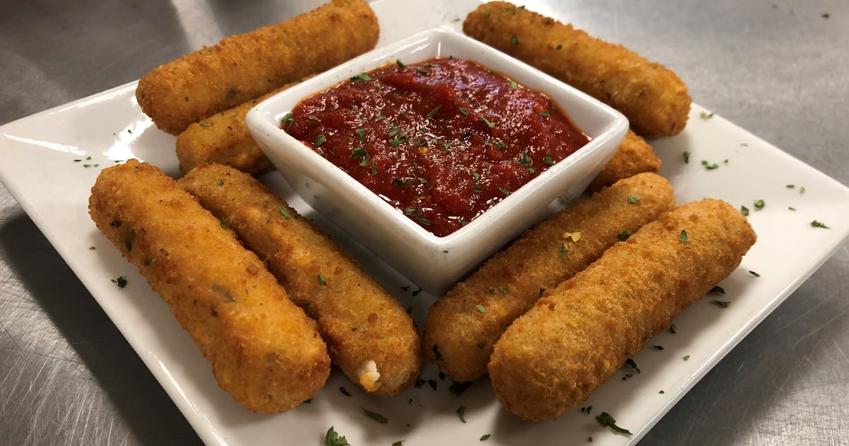 Mozzarella Sticks (8) Appetizers Wilton House of Pizza Pizza