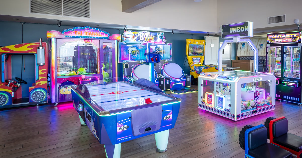 The Flight Deck Arcade - The Proud Bird - American Restaurant in Los ...