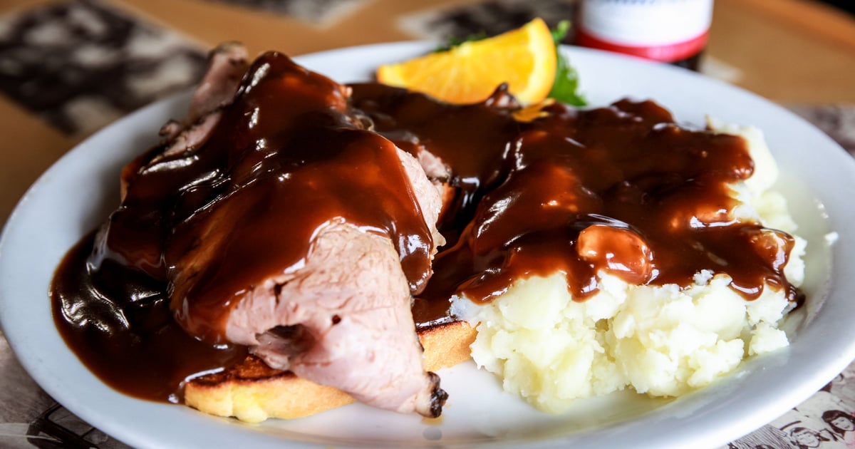 Hot Roast Beef Main Menu Cruiser Cafe American Restaurant in