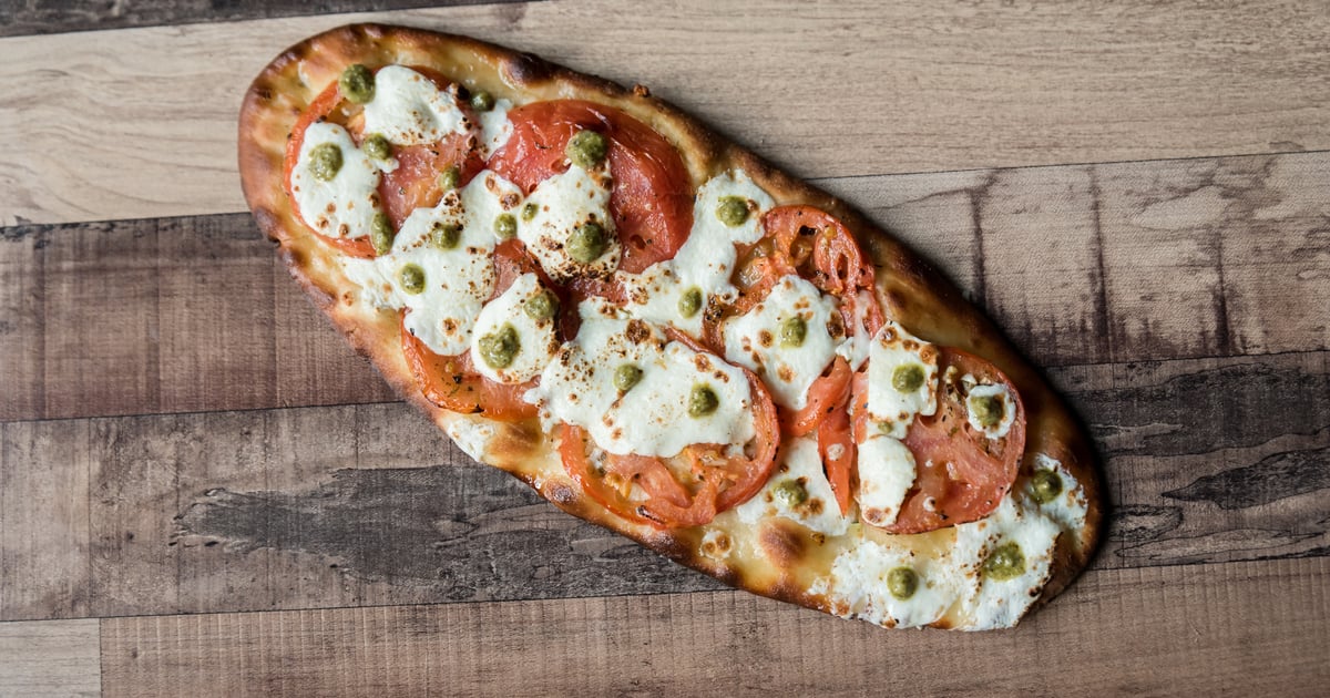 Dairy-Free Flatbread Margarita Pizza with Hamilton Beach Sure