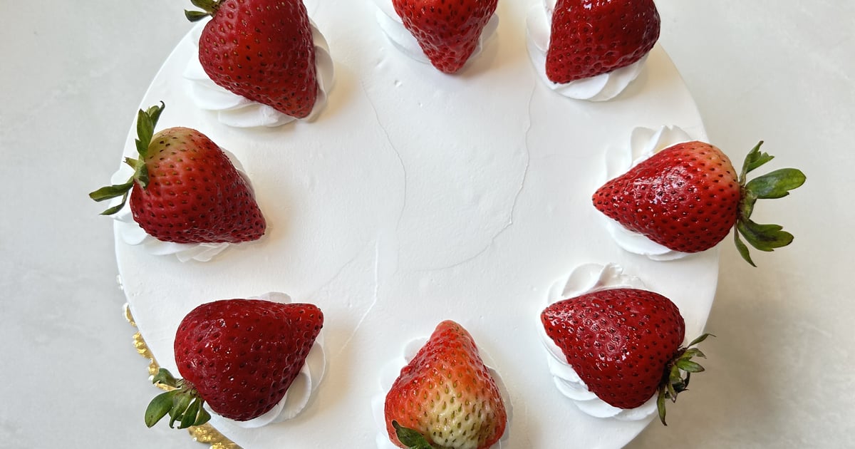 Strawberry Shortcake - Food Menu - Hamada-Ya Bakery - Bakery