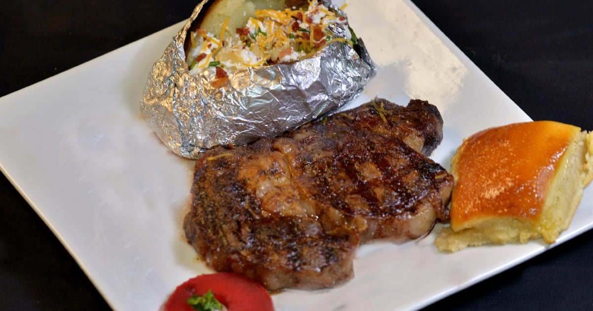 Cripple Creek Steakhouse Restaurant in Del Rio, TX