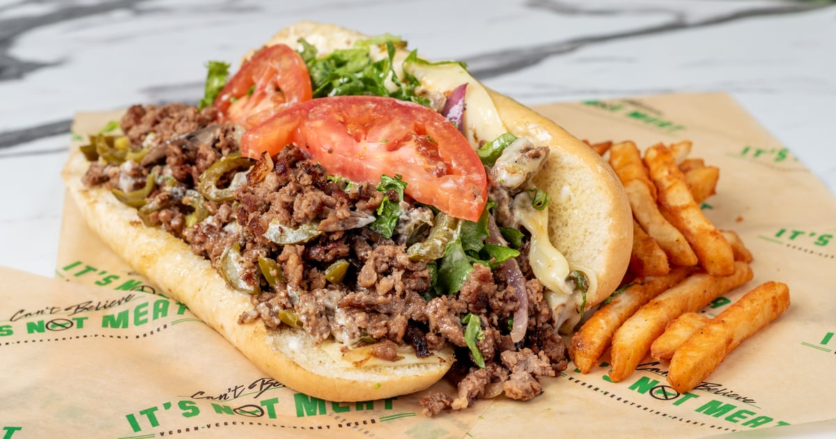 No Trip To Philly Required To Enjoy This Ridiculously Good Cheesesteak