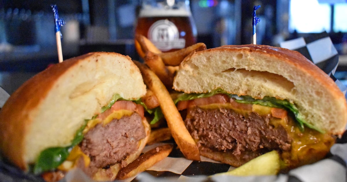 carnes-crossing-wifi-neighborhood-craft-beer-and-burger-restaurant