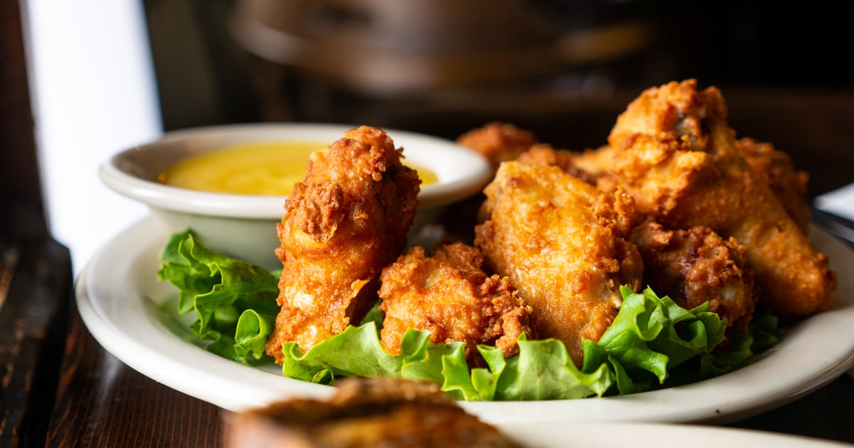 Wing Dings Lunch Homeport Restaurant Brunch Restaurant in Orleans, MA