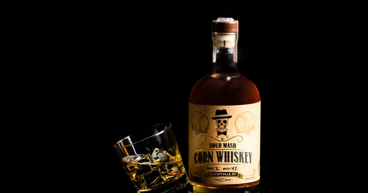 ウイスキー TOY BOX Kentucky Straight Corn Whiskey TOY BOX Kentucky Straight Corn Whiskey