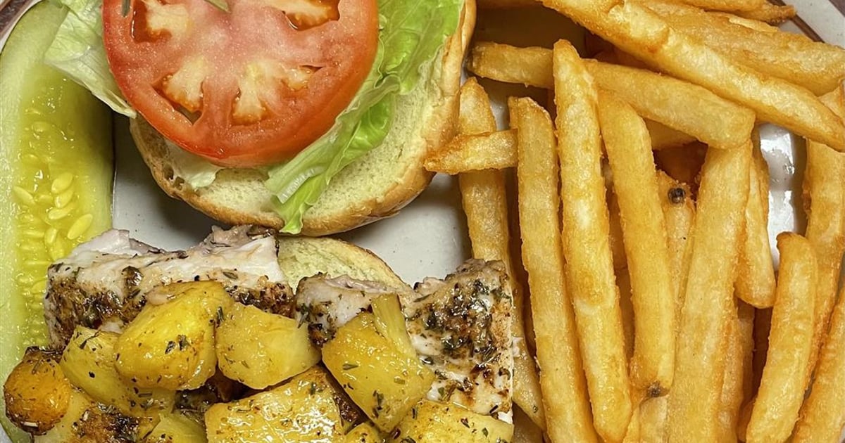 Jamaican Jerk Mahi Mahi Lunch Menu Mike's Restaurant & Crabhouse