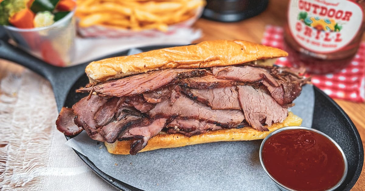 Grilled Tri Tip Sandwich