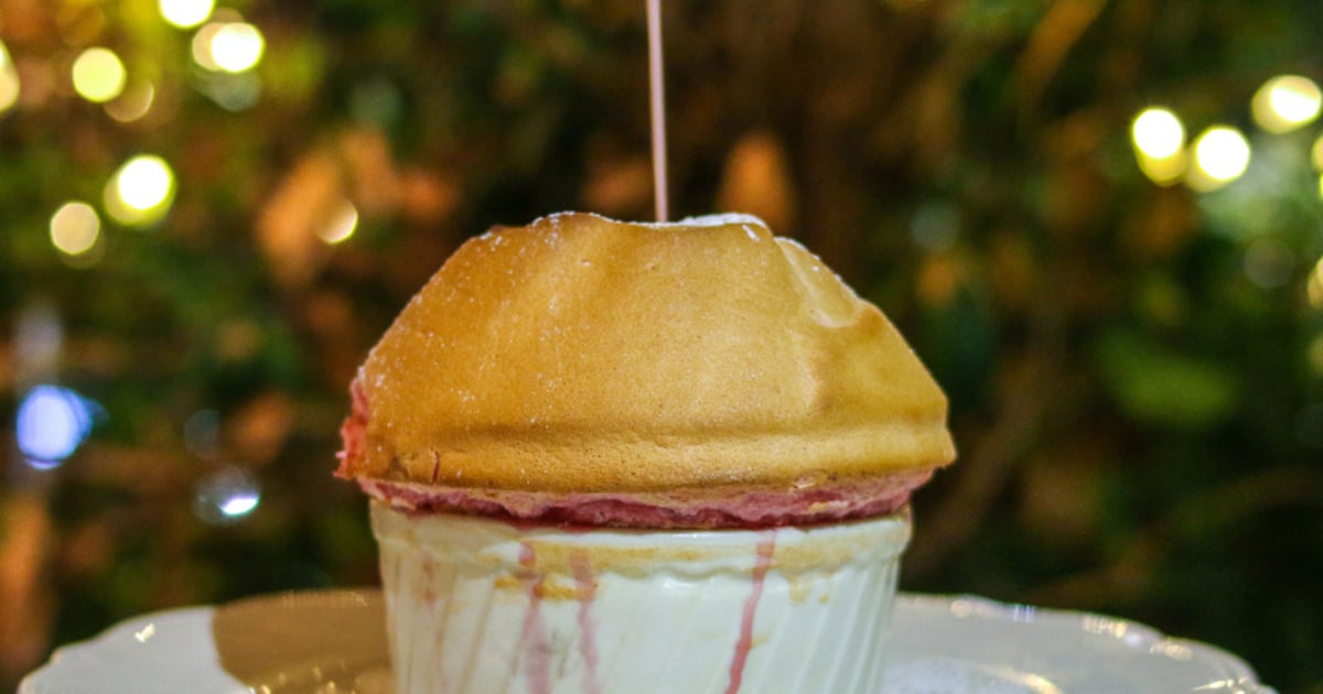 Soufflé aux Framboises Dessert Menu Lavendou Bistro Provincial in