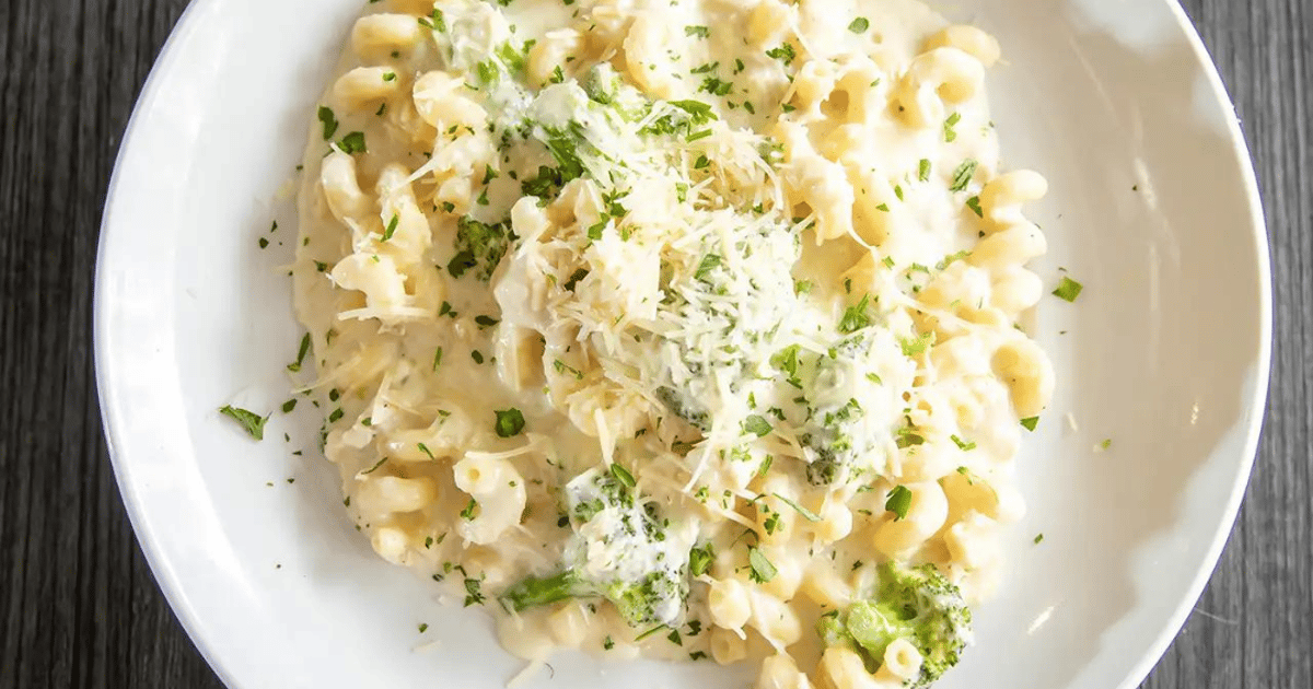 Chicken Broccoli Alfredo Menu Barrett's Alehouse American Restaurant in MA