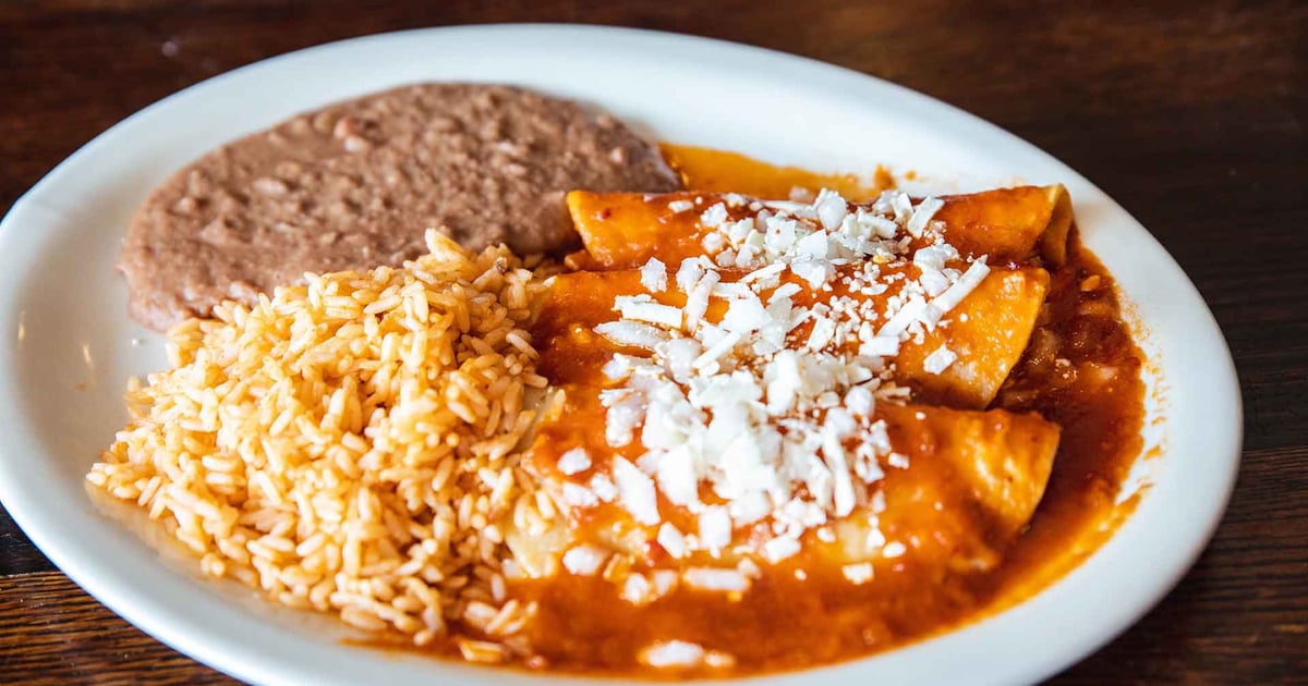 Enchiladas De Domingo Menu La Veracruzana Mexican Restaurant