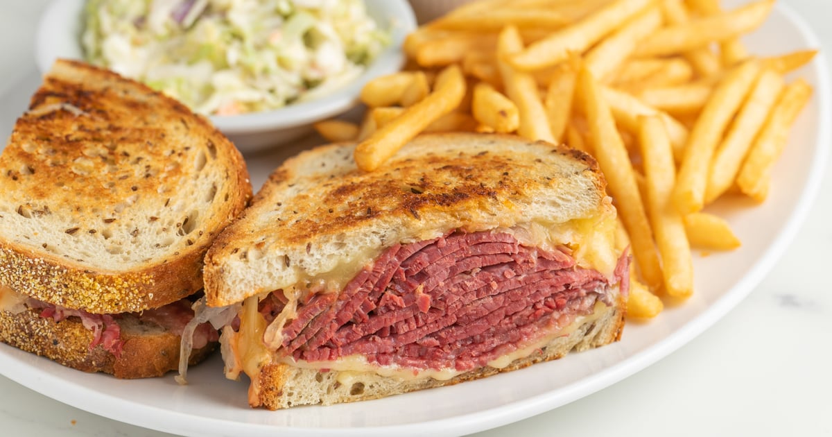 Reuben Sandwich Lunch Dinner To Go Menu The Nosh Deli In Beverly 