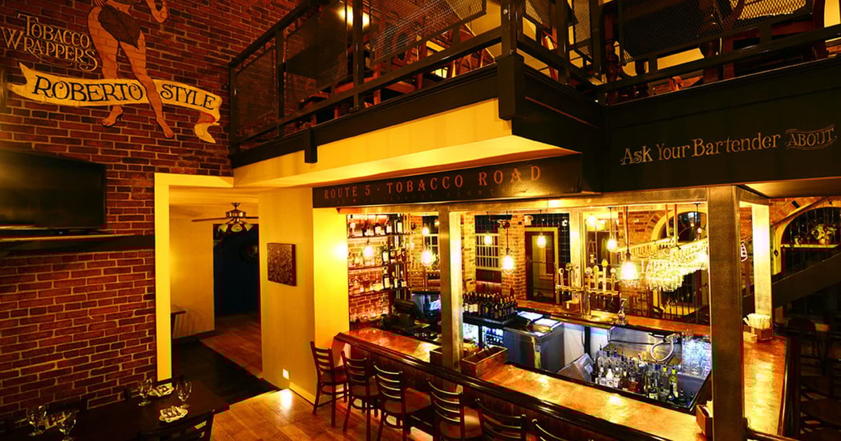 Roberto's Real American Tavern American Restaurant in East Windsor, CT