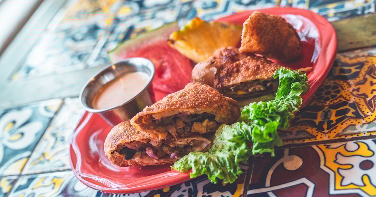 NM Egg Rolls Main Menu Casa Blanca Restaurant & Bar in Ruidoso, NM