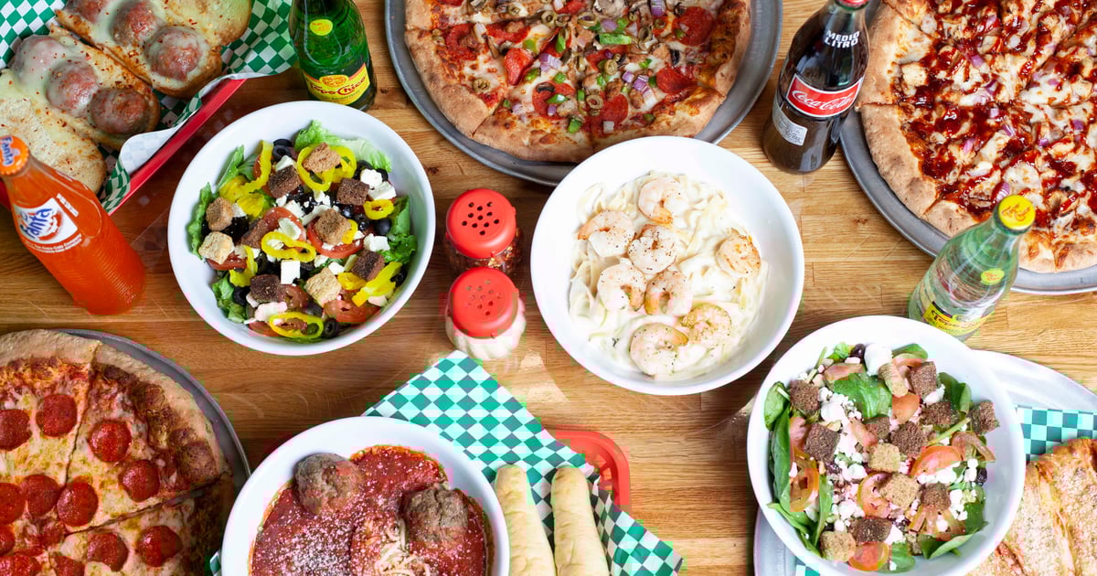 Catering Pizza Classics Pizza Restaurant in San Antonio, TX