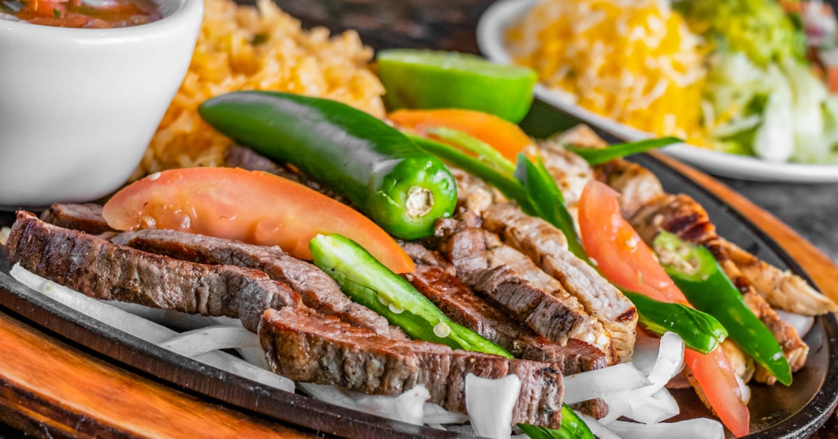 Fajitas a la Mexicana Main Menu Dos Salsas TexMex