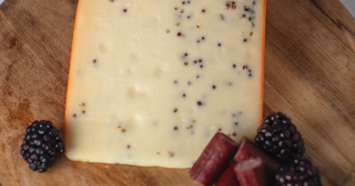 Black Mustard All Flavors Marieke Gouda Wisconsin Cheese, Farm