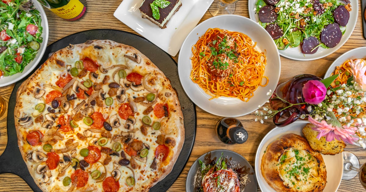 Order Online Pizza Pasta BarRestaurant at Pike Place Market, Seattle, WA