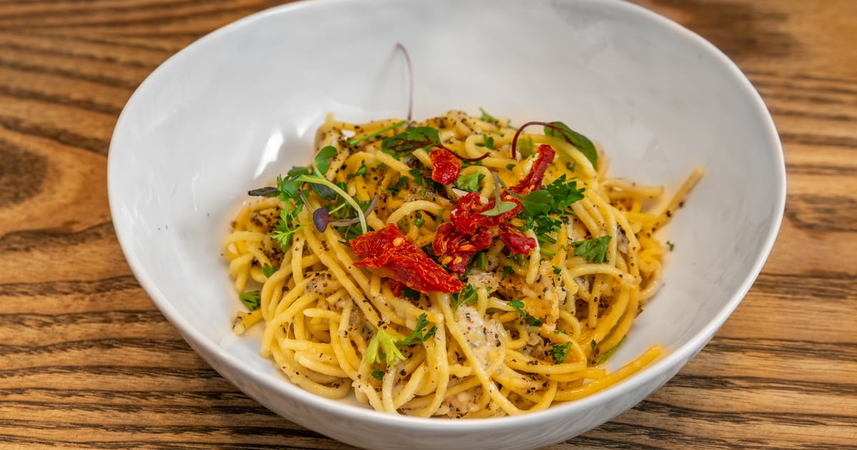 Spaghetti Cacio EPepe Main Menu Pizza Pasta BarRestaurant at Pike