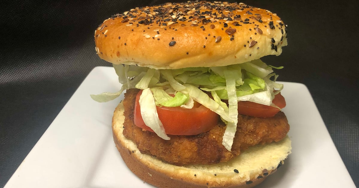 Crispy Chicken Sandwich Menu Cuginis Restaurant & Bar Restaurant