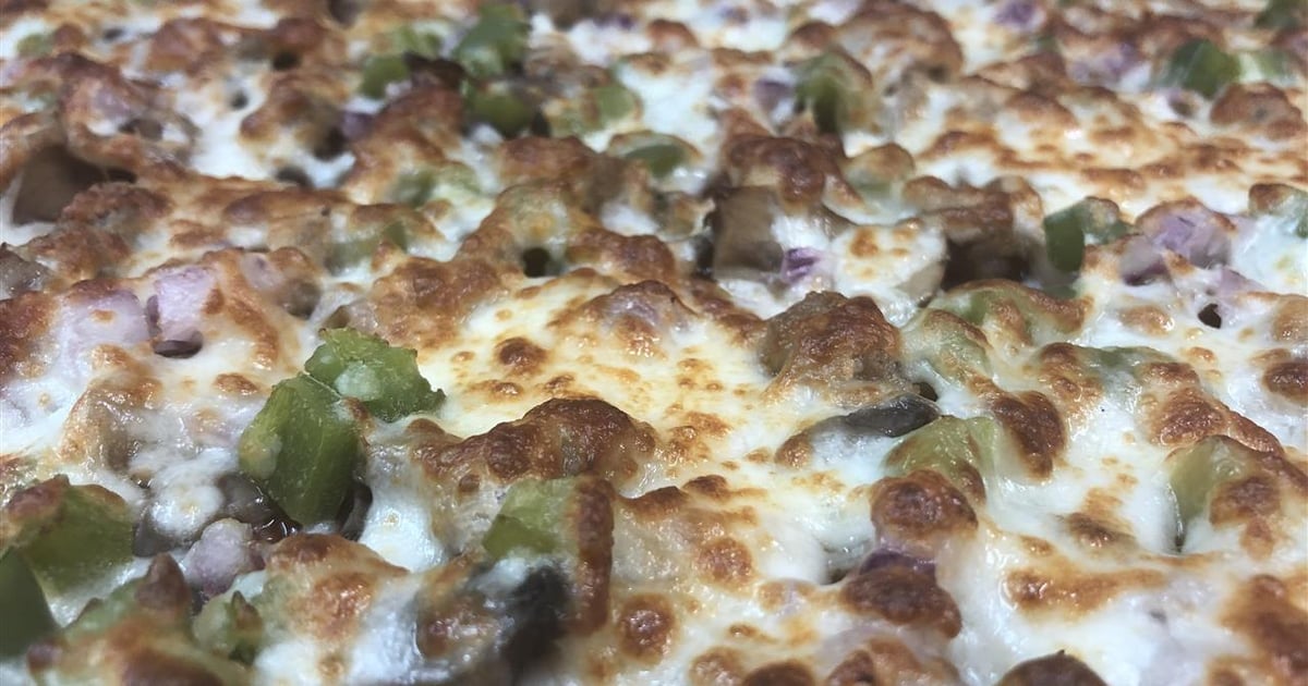 Deluxe Online Ordering is Available! Picnic's Pizza & Grille