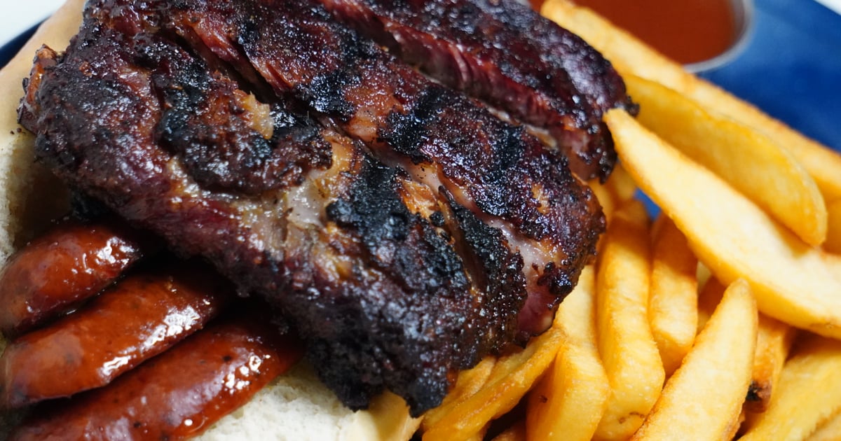Combination Sandwich Menu Ribs BBQ Barbecue Restaurant in Cedar