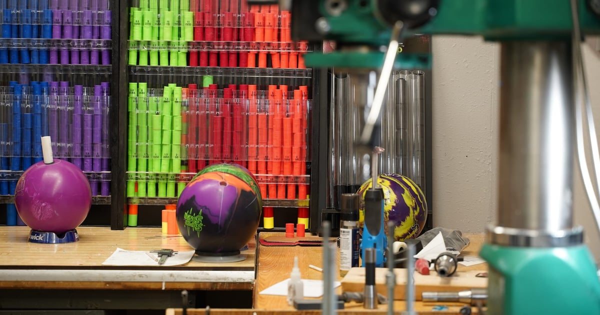 Pro Shop Sweetheart 10 Pin Bowling Bowling Center and Tavern in