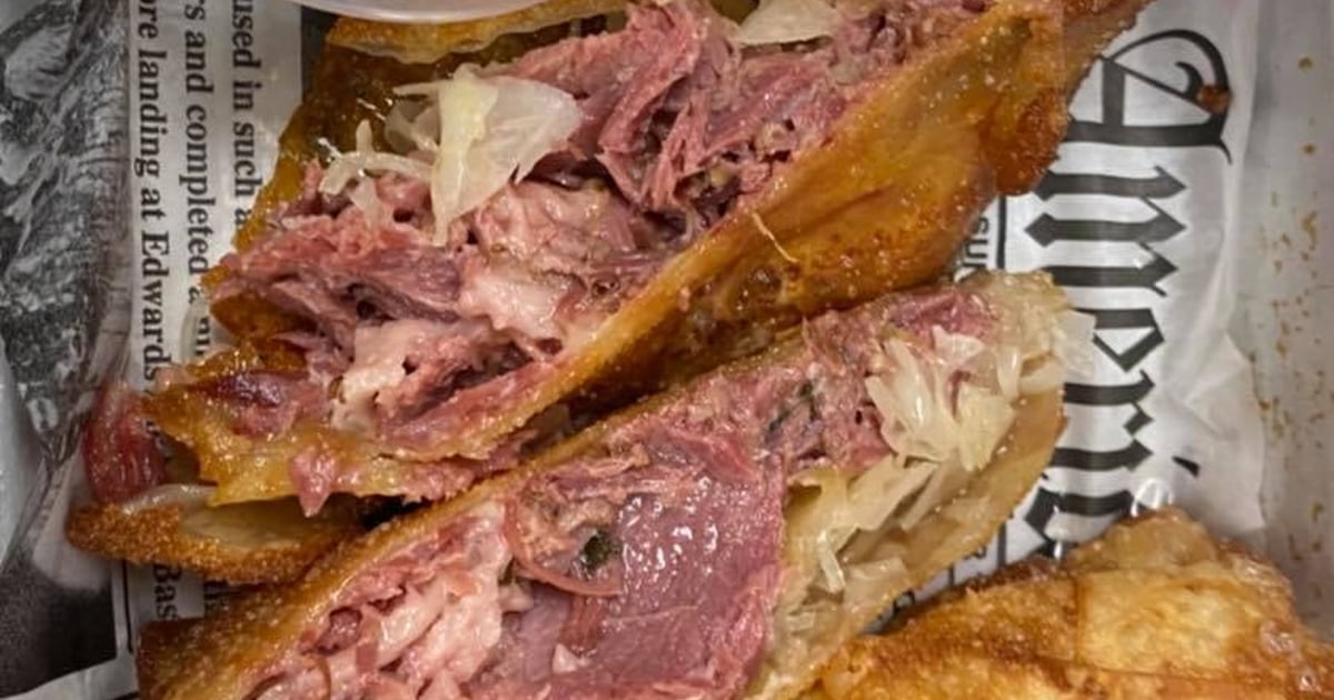 Reuben Rolls Thomas P's Menu Tampa Sports Bar