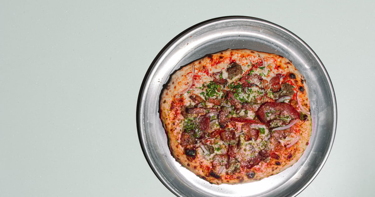 Contact Quinto Neighborhood Pizzeria & Taphouse Pizzeria in