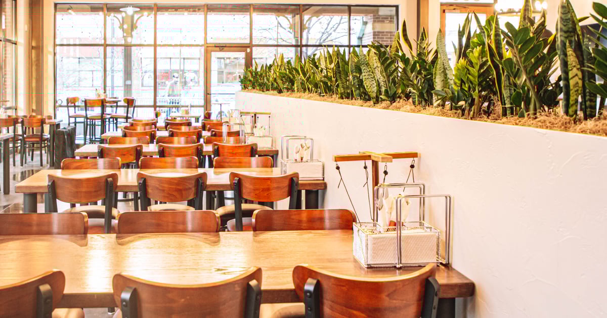 Catering Quinto Neighborhood Pizzeria & Taphouse Pizzeria in