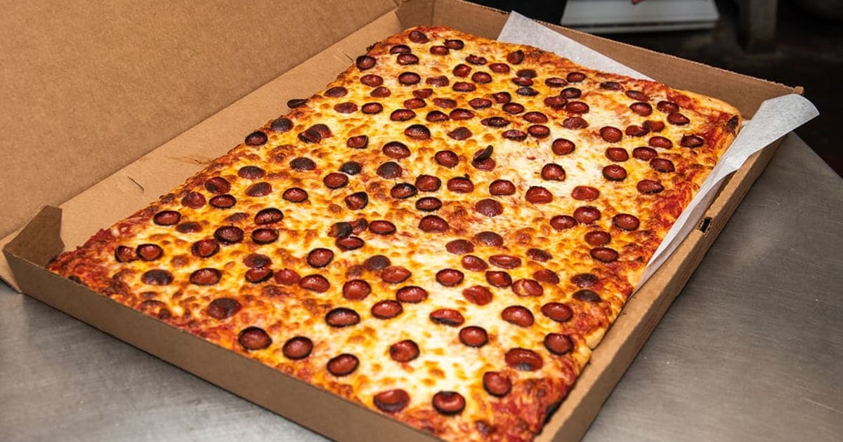 Fatman's Pizza Pizza Restaurant in Tonawanda, NY