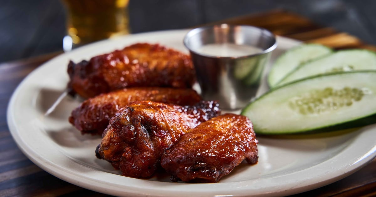 Ale House Wings Eat PHX Beer Co. Brewery in AZ