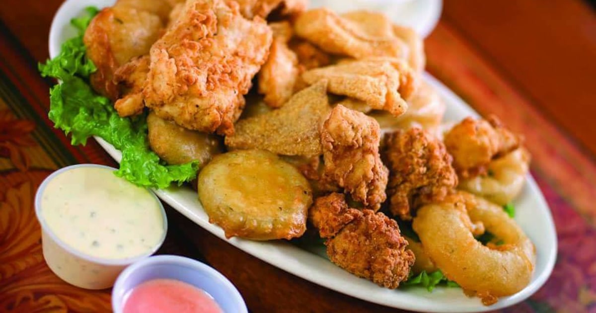 Cherry Pocket Steak n Seafood Seafood Restaurant in Lake Wales, FL